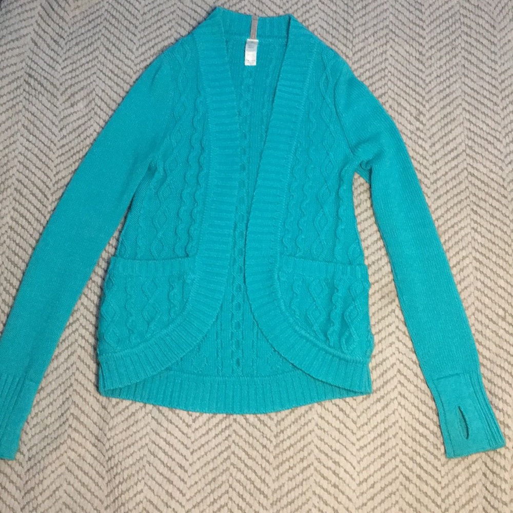 Ivivva sweater